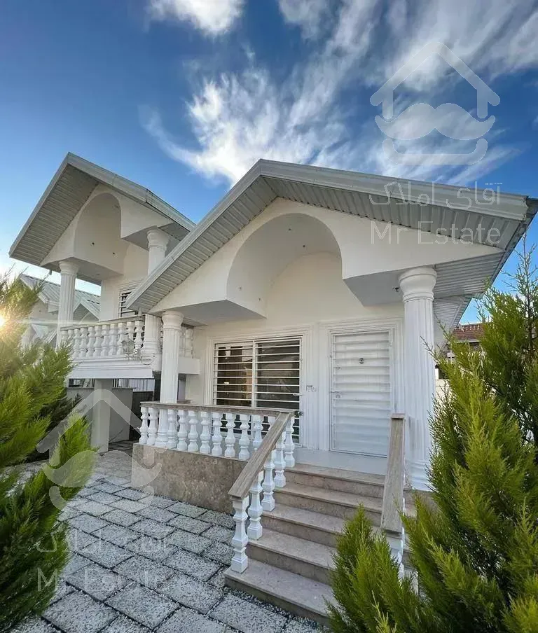 ویلا 240 متری/ شهرکی/ سندتکبرگ/ ویو جنگلی