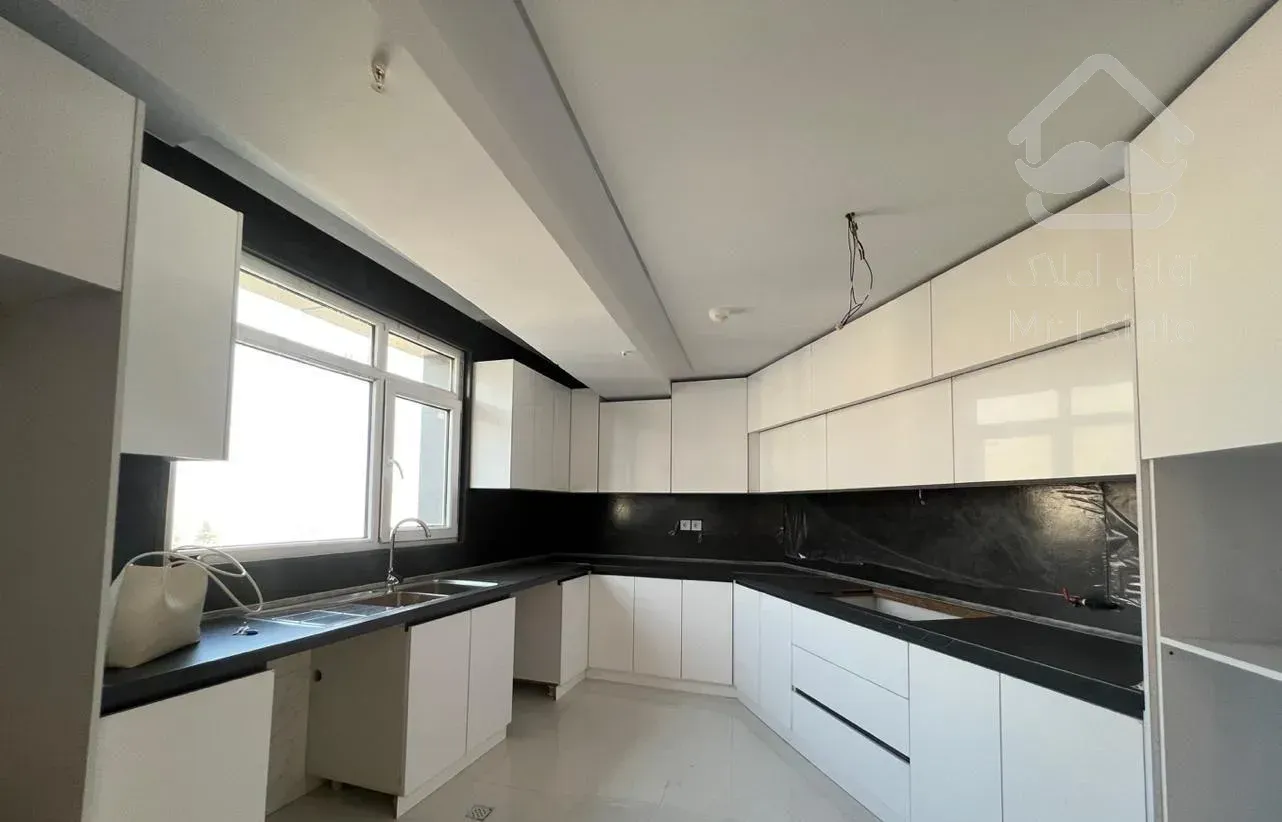 آپارتمان ۱۱۰ متری چیتگر / پهنهBبرجB3