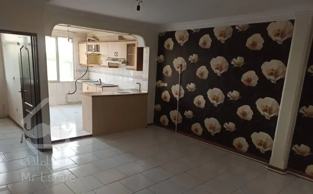 آپارتمان ۶۵ متری ۱ خوابه طبقه ۲ در شرقی ها