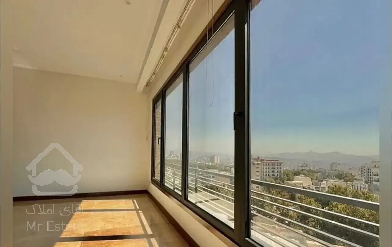 ثارالله۲۴۰مترطبقه‌ششم۲پارکینگ(۱۵مترتراس بدون مشرف)