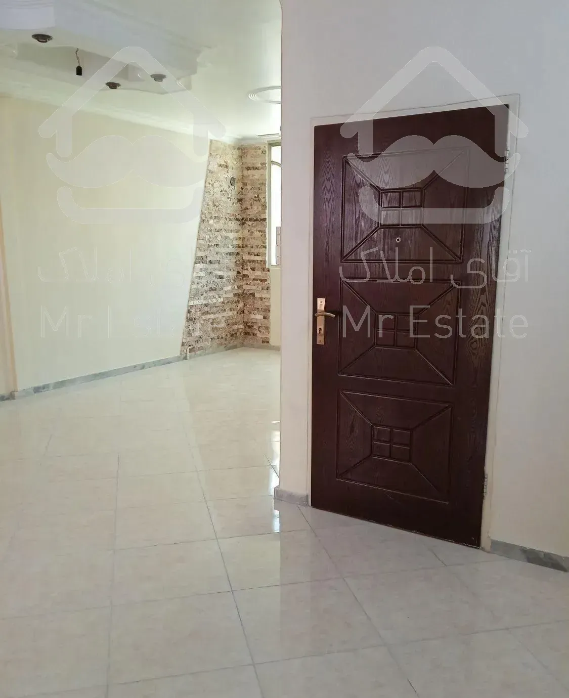 آپارتمان ۷۵ متری تمیز