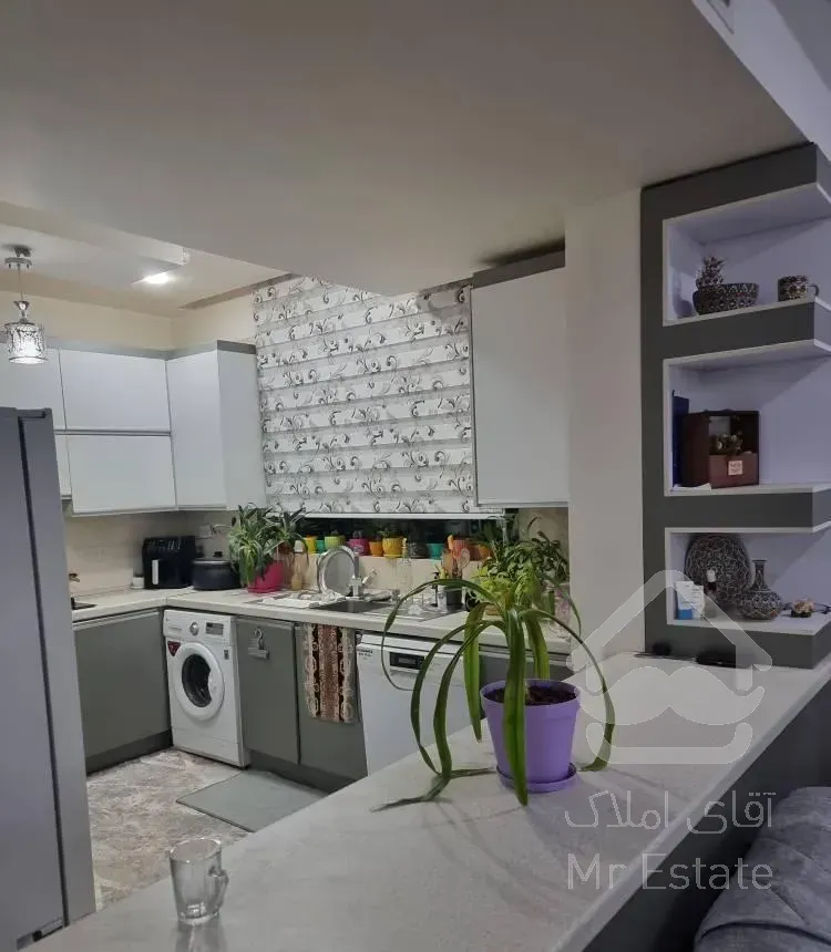 ایران برادران احمدی باقری ۳ خوابه با پارکینگ