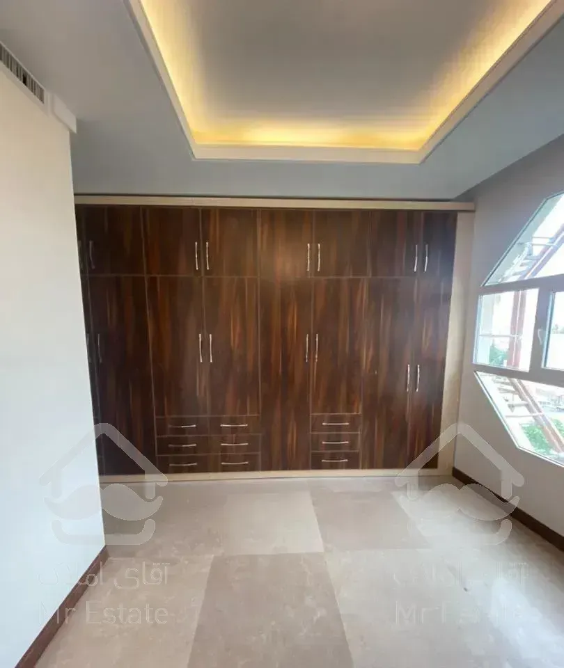 227 متری نوساز 3 خواب 2 پارکینگ