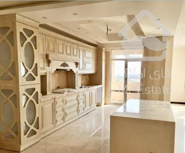 آپارتمان ۱۸۶متری نوساز لوکس در شمال کاشانی