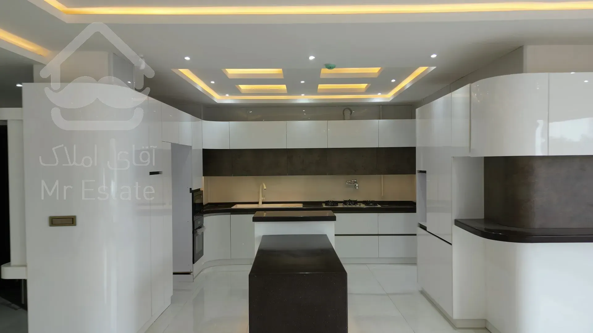 فروش آپارتمان 230 متری 3 خواب مستر گلسار رشت