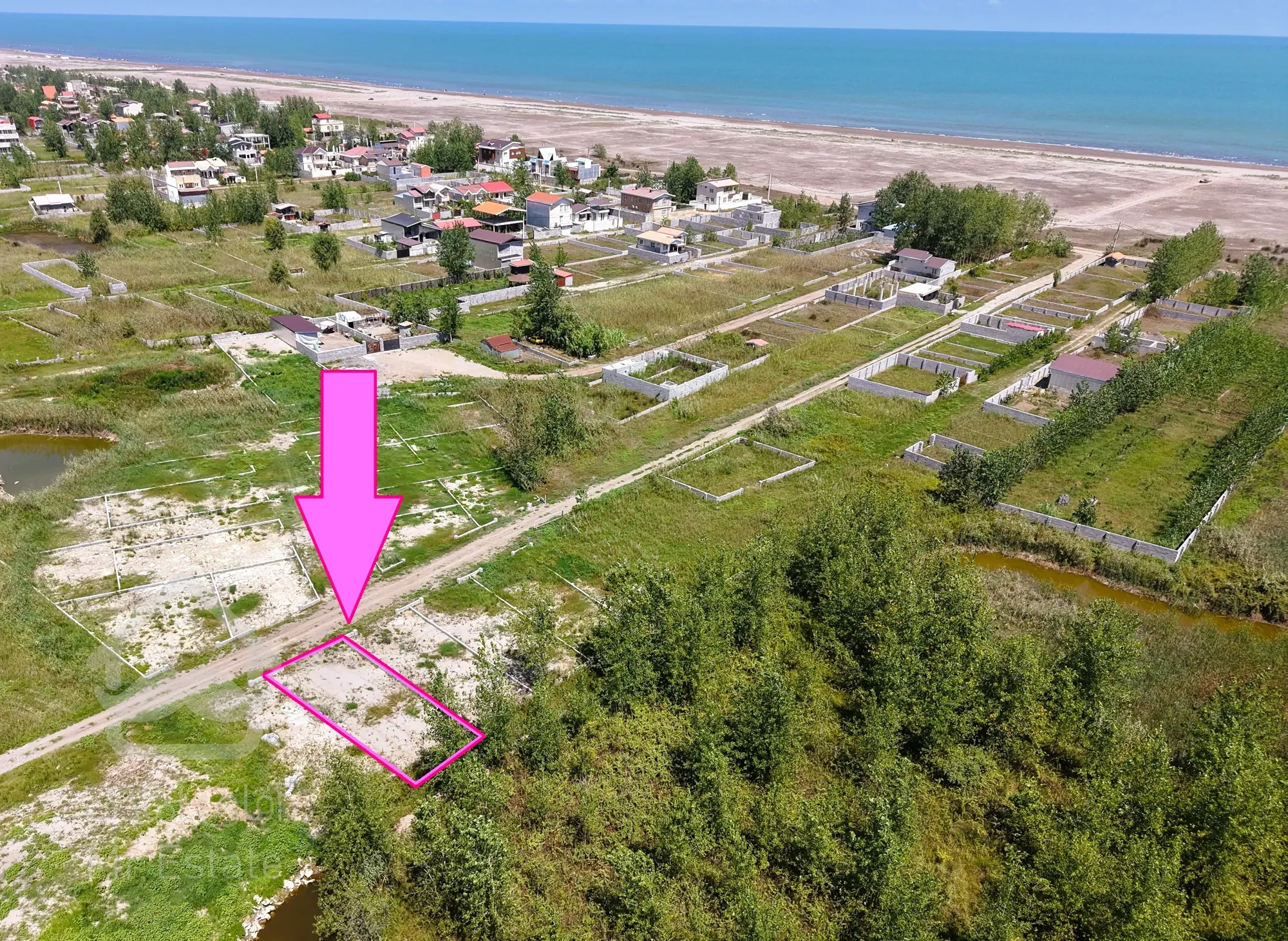 زمین ساحلی قابل ساخت و مناسب سرمایه گذاری امن