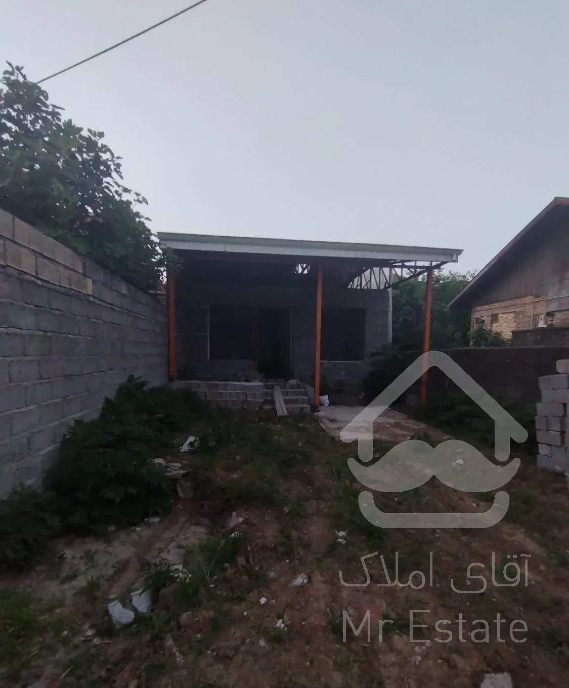 فروش خانه ویلایی ۶۰ متری ۱ خوابه نیمه کاره .۱/۹۰۰