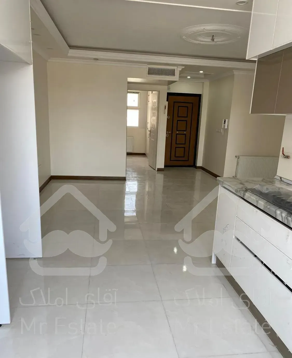 ویلا ۳۰۵ متری سندار