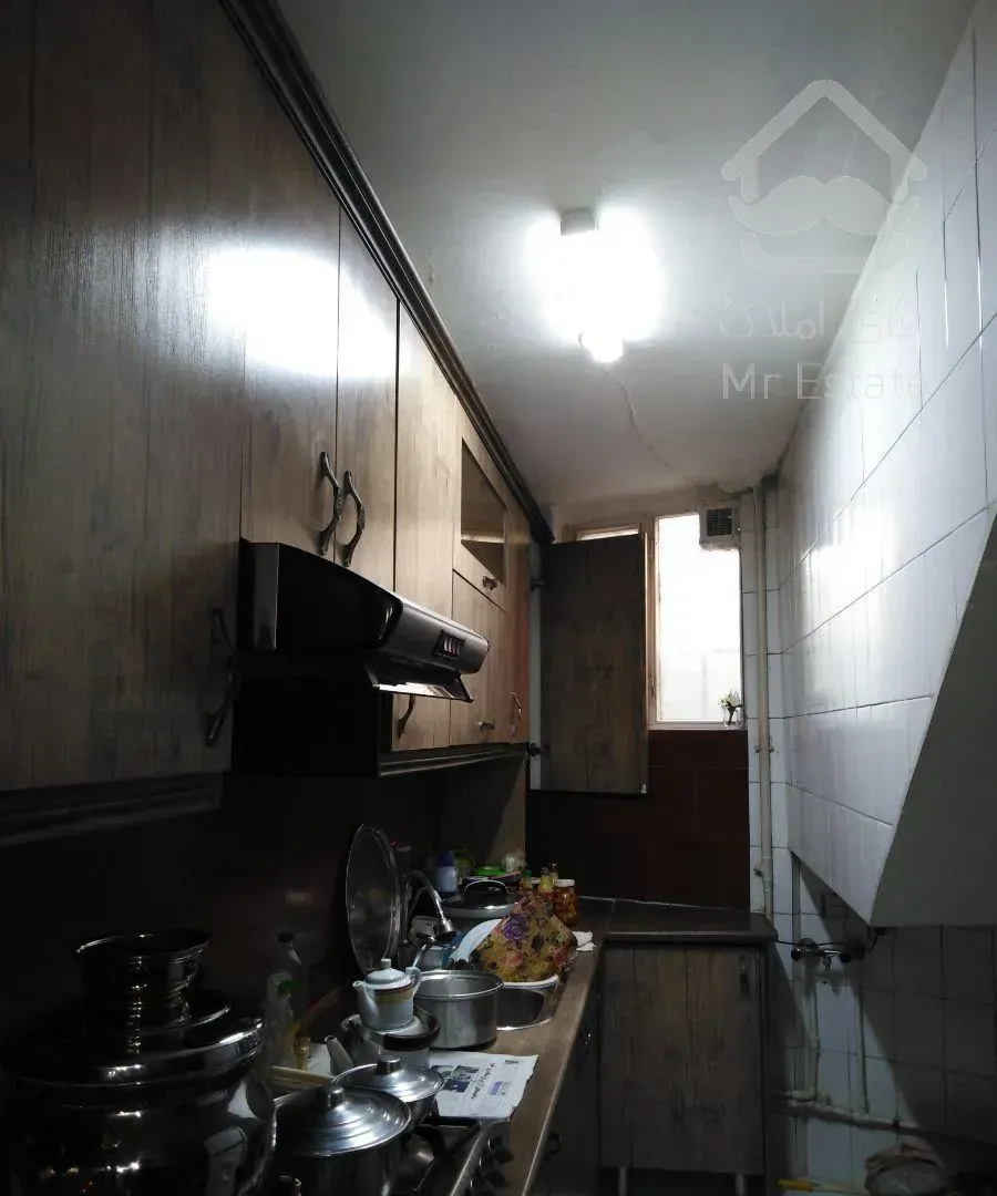 اپارتمان 35 متر زیر همکف 5 متر حیاط استادمعین