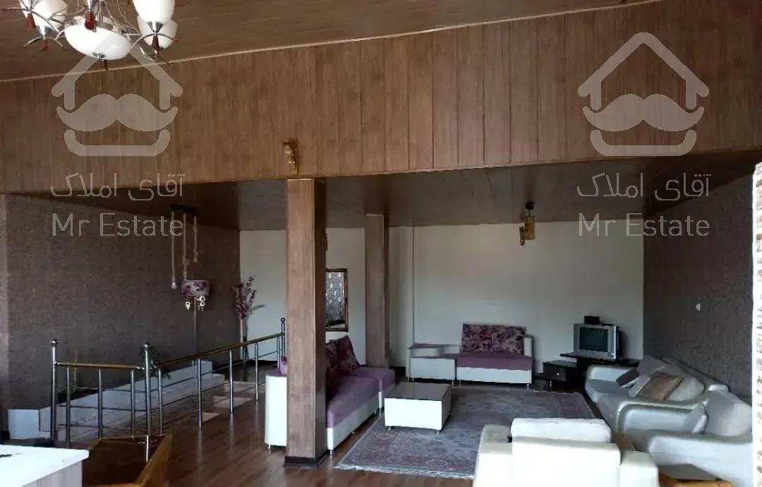 ویلا روی تپه با دید  و محیطی دنج و ارام