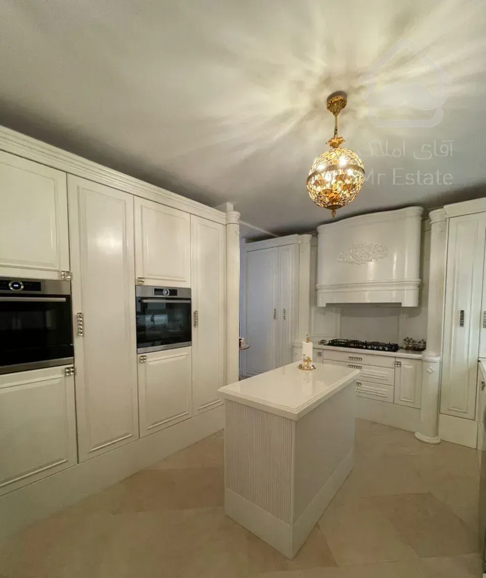 ۲۹۰ متر/ فرمانیه/خوش نقشه/۴خواب