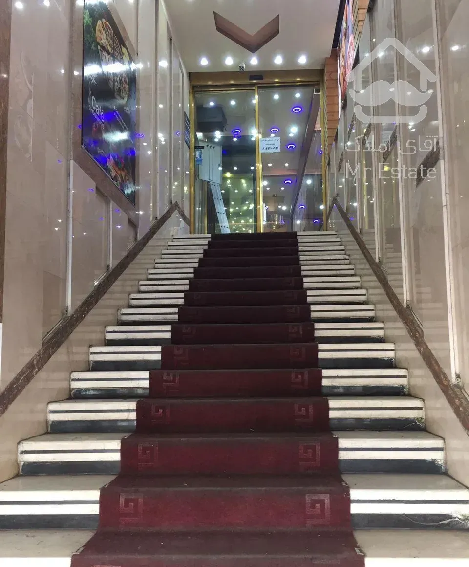 200متر کافه سفره خانه سنتی ستاری برفردوس شرق