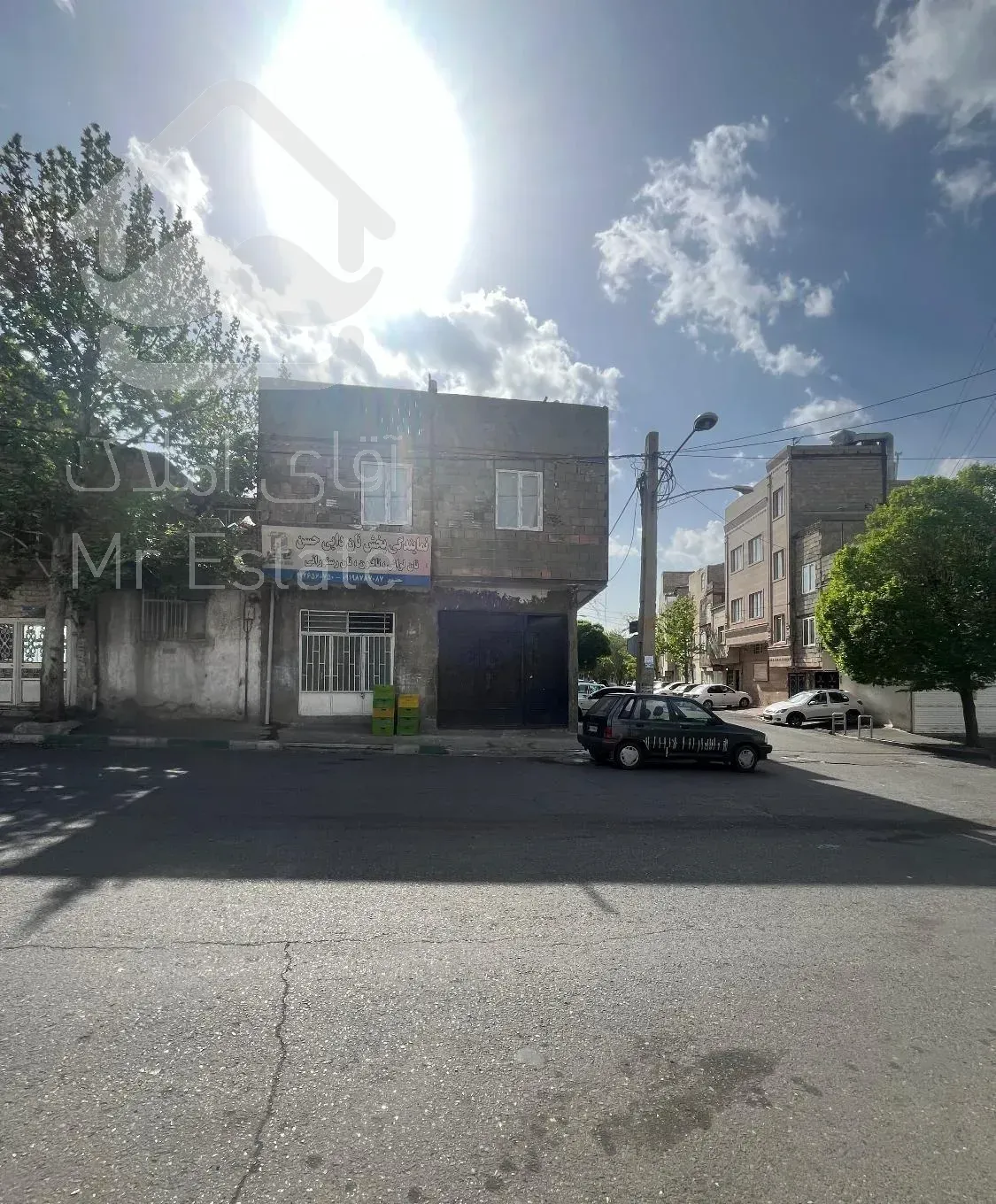 ۶۰متر  مسکونی با ۲عدد مغازه سازمان گوشت