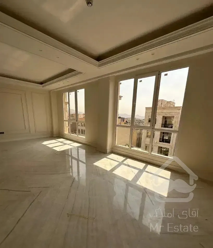 ۱۷۰ متر / ۳ پارکینگ / نبش میدان / نارمک