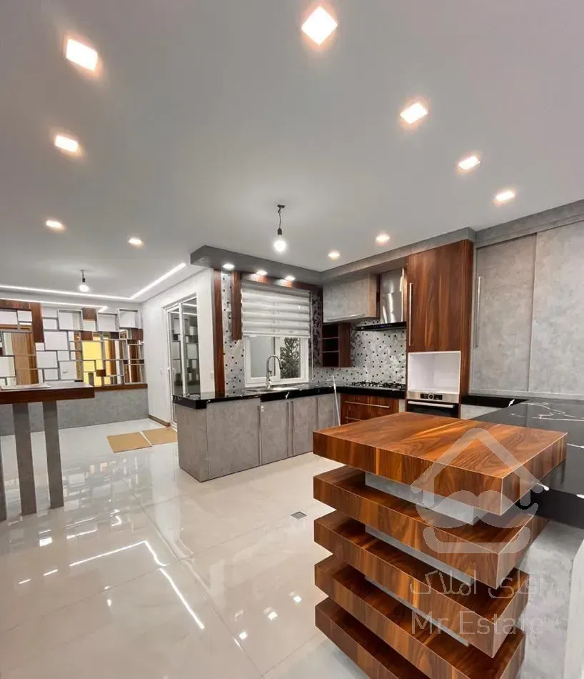 ۲۱۰ متری تاپ لوکیشن نیاوران/زیر قیمت سرمایه گذاری/