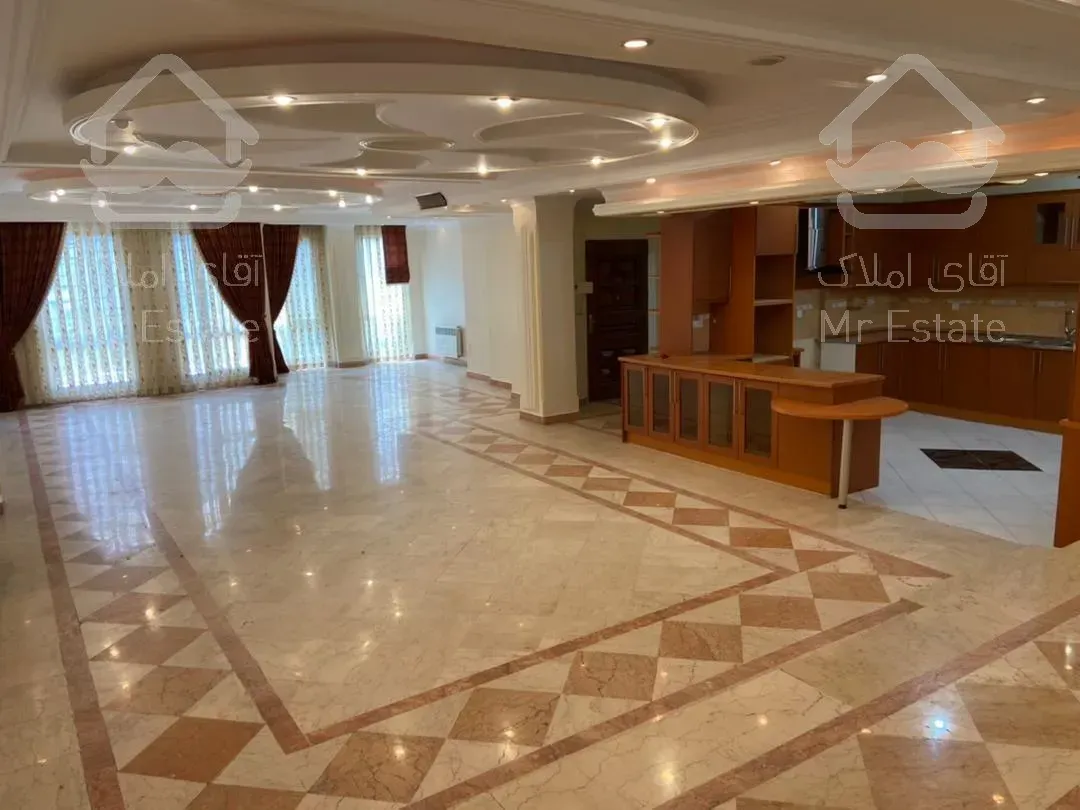 215 متر آپارتمان سازمان برنامه مرکزی