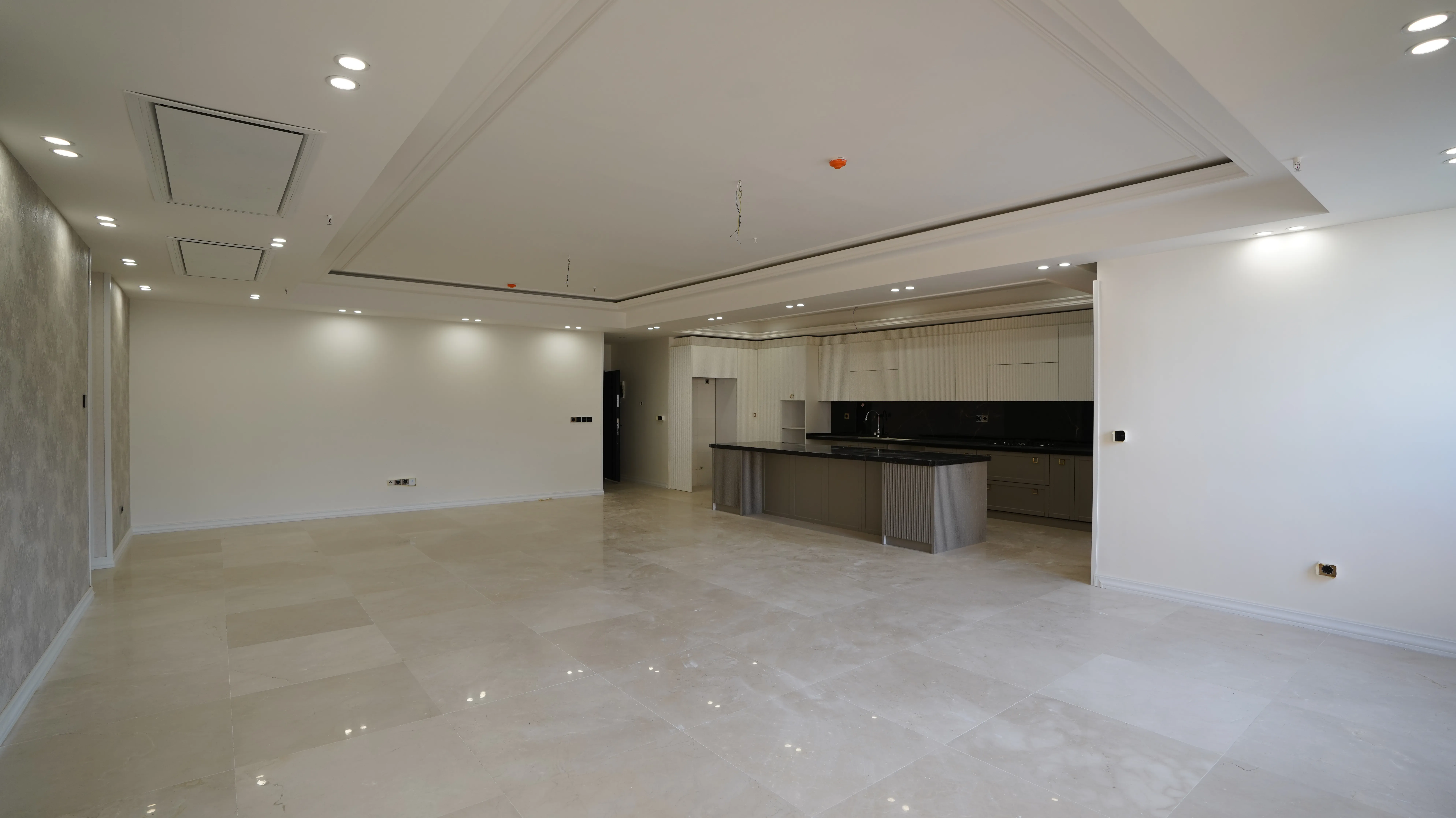 پیش فروش واحد مسکونی 200 متری رونیکاپالاس دردشت