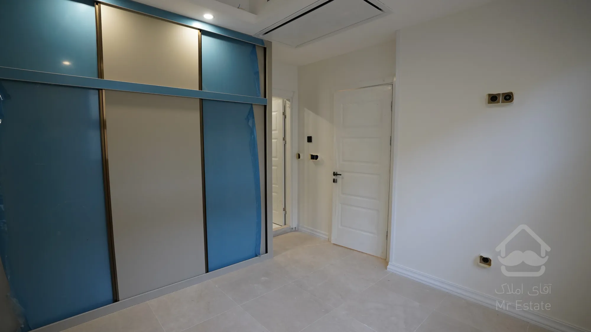 پیش فروش واحد 233 متری در ازگل