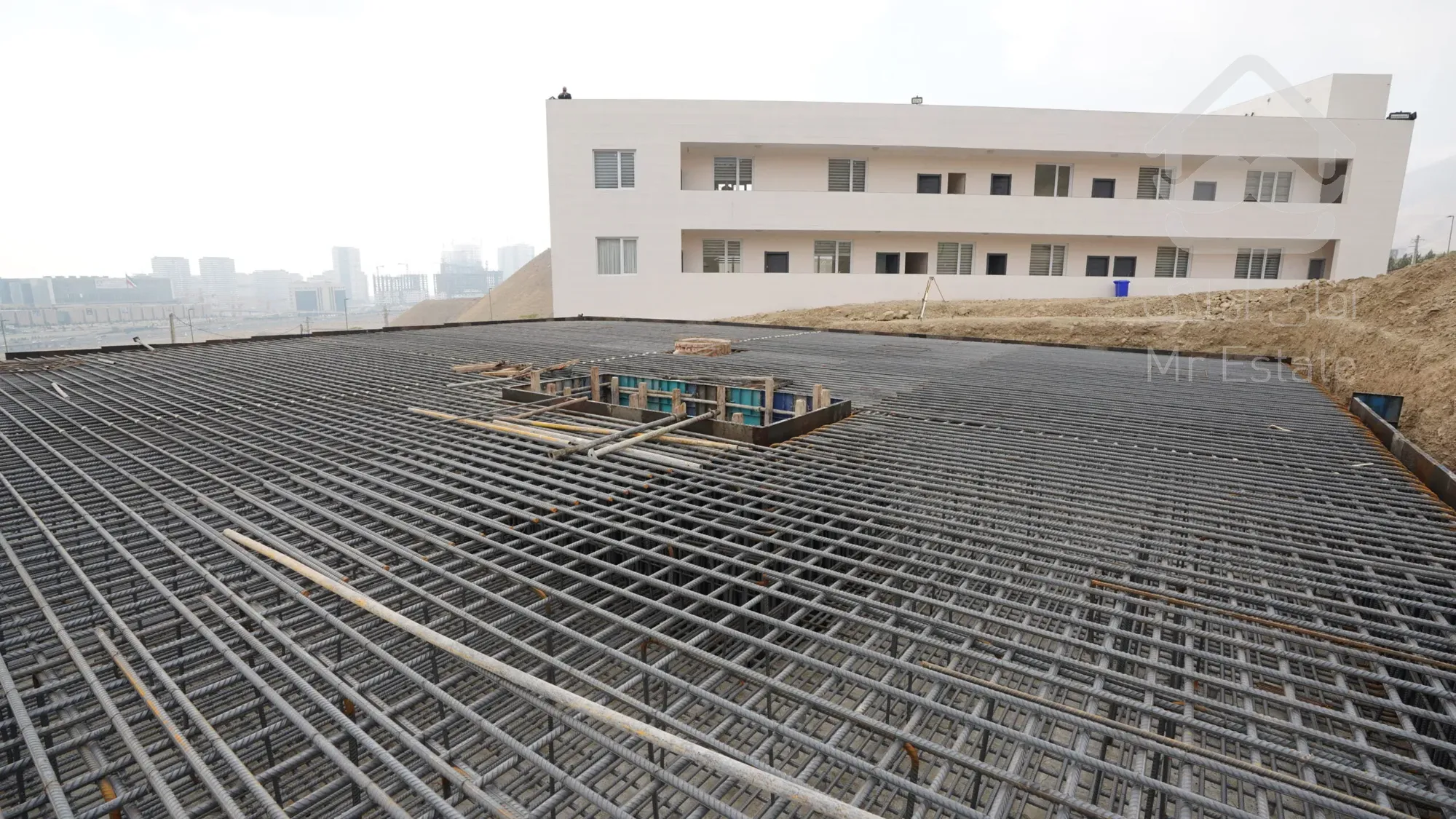 پیش فروش واحد ۱۳۵ متری آبشار لاکچری با قیمت قطعی