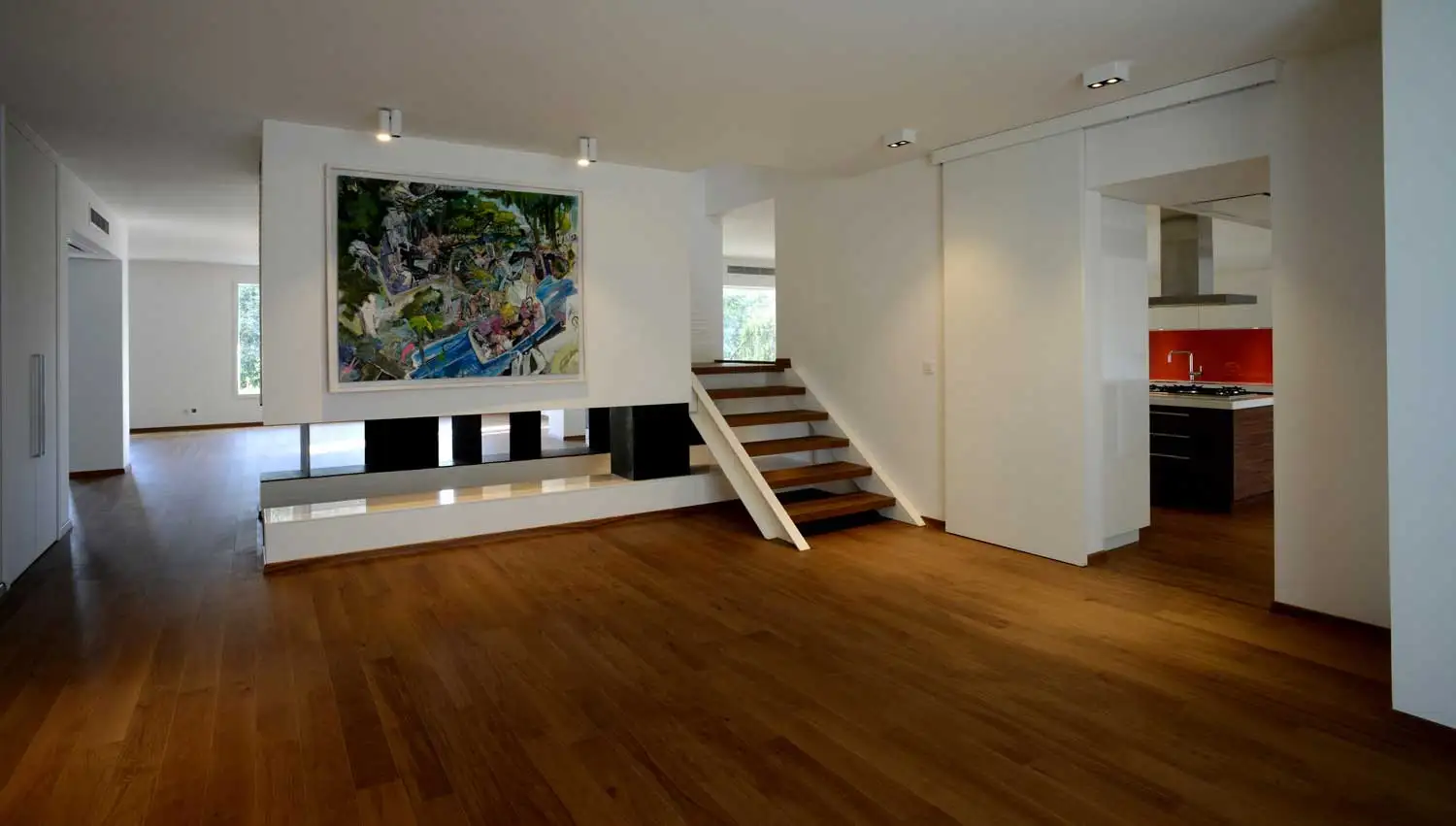 houseImg