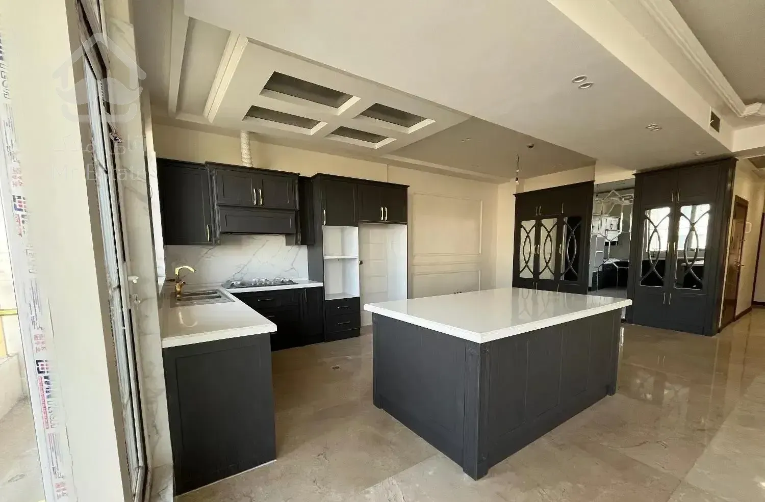 ۱۰۰ متری شیک و مرتب برج مارینا