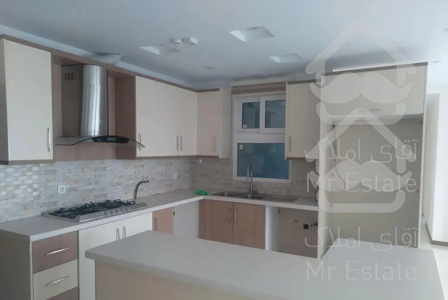 آپارتمان ۱۱۰ متر ظفر ،دانشگر