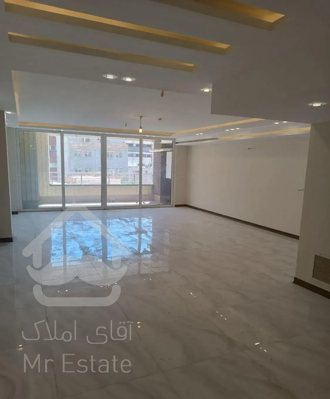 آپارتمان شیک ۱۹۰ متری ۳ خوابه در مهرگان