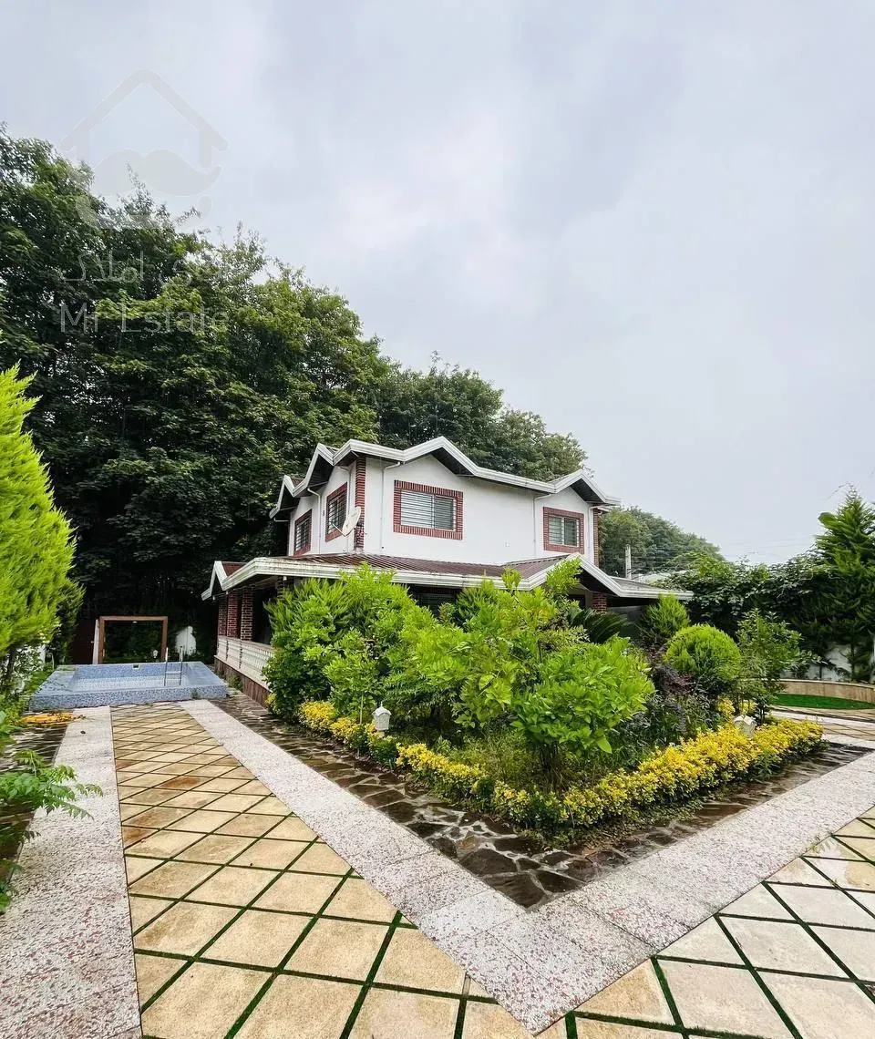 باغچه ویلایی استخردار ۵۵۰متری مبله