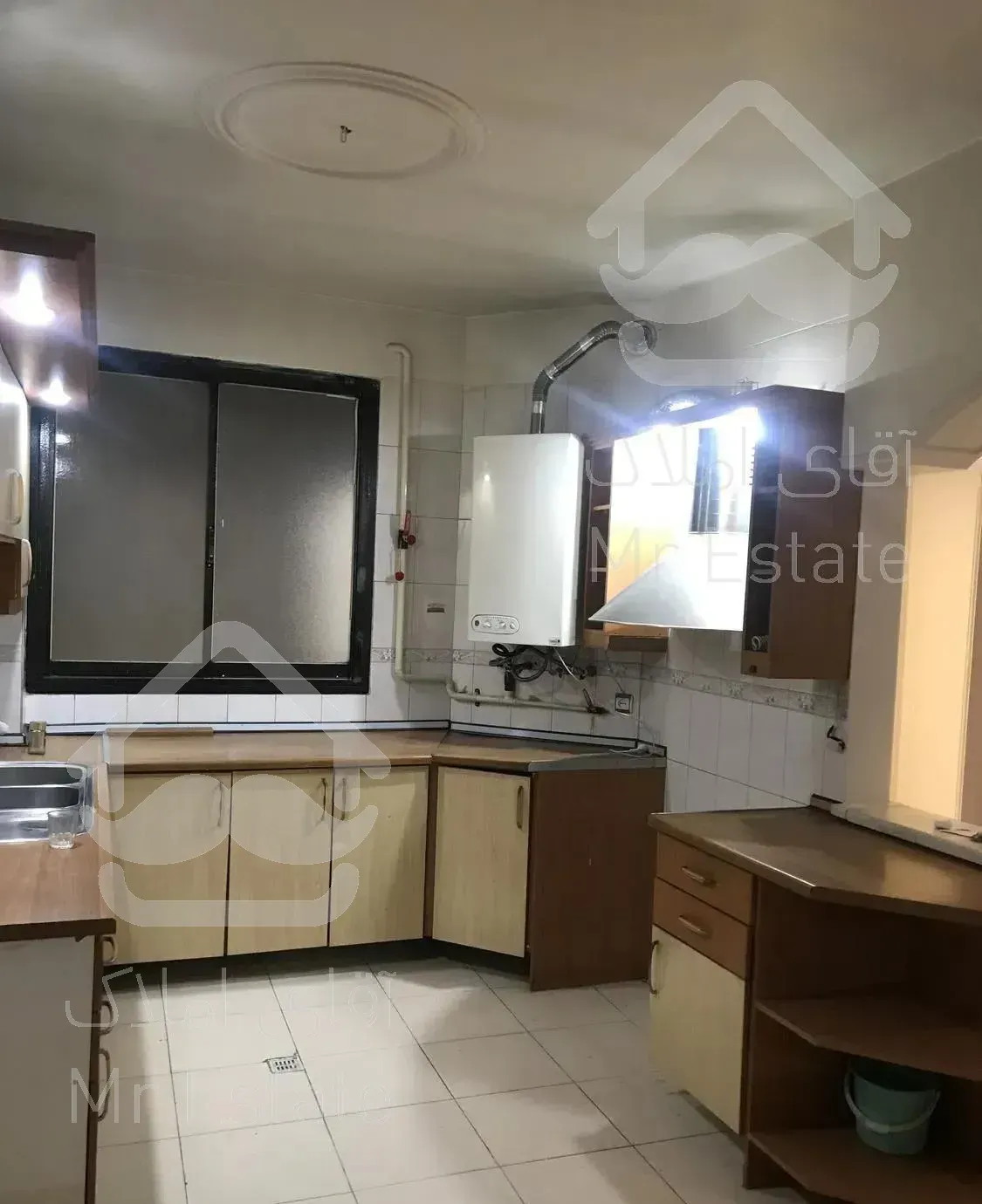 115 متری دو خواب فول بالای میدون ولیعصر