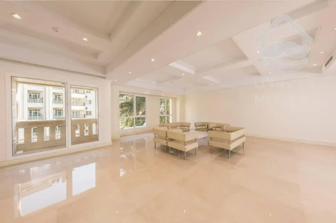 خرید 300 متری نیاوران مرجان