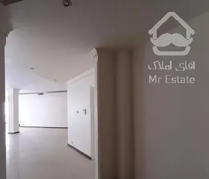 ۲۵۰ متر دفتر پر امکانات اداری در لوکیشن ناب ولنجک