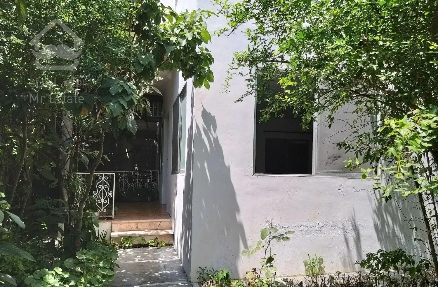 اجاره واحد ۱ خواب ۹۰ متری نور