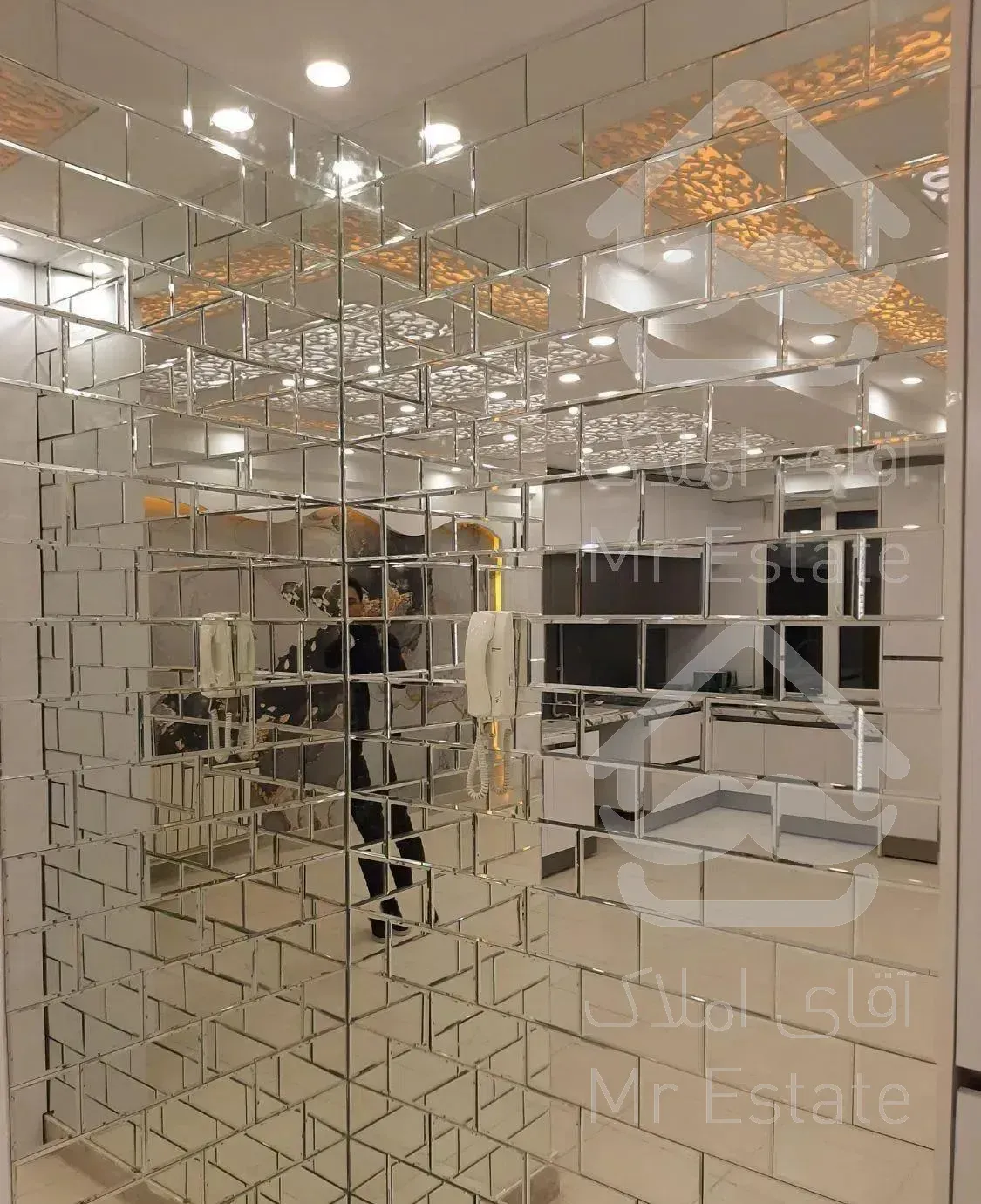 آپارتمان۹۰متری در پرند فاز۴ جنب ایستگاه مترو