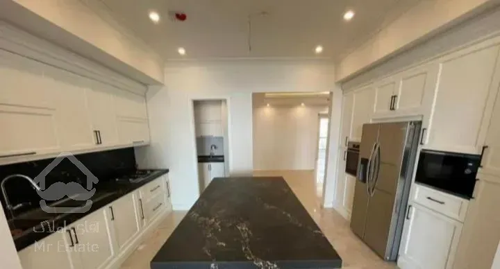 فروش آپارتمان ۲۳۴ متری ۳ خوابه در قبا