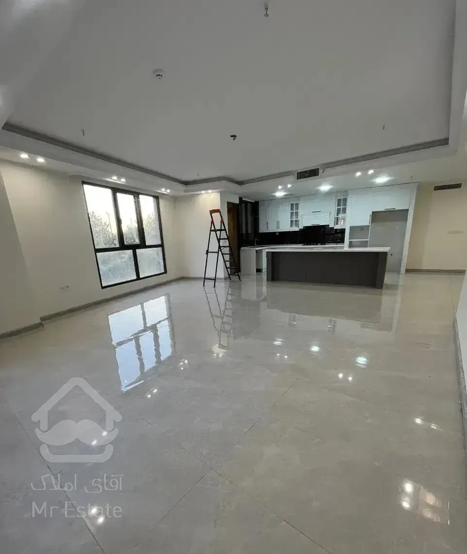 ۲۰۰ متر دو خواب مستر، گلزار