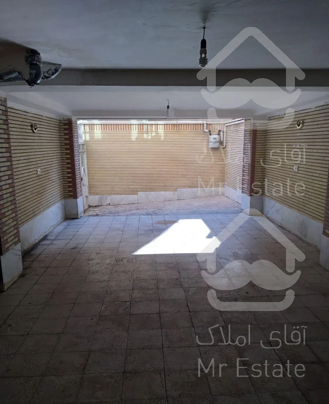 پارکینگ اختصاصی اجاره داده می‌شود