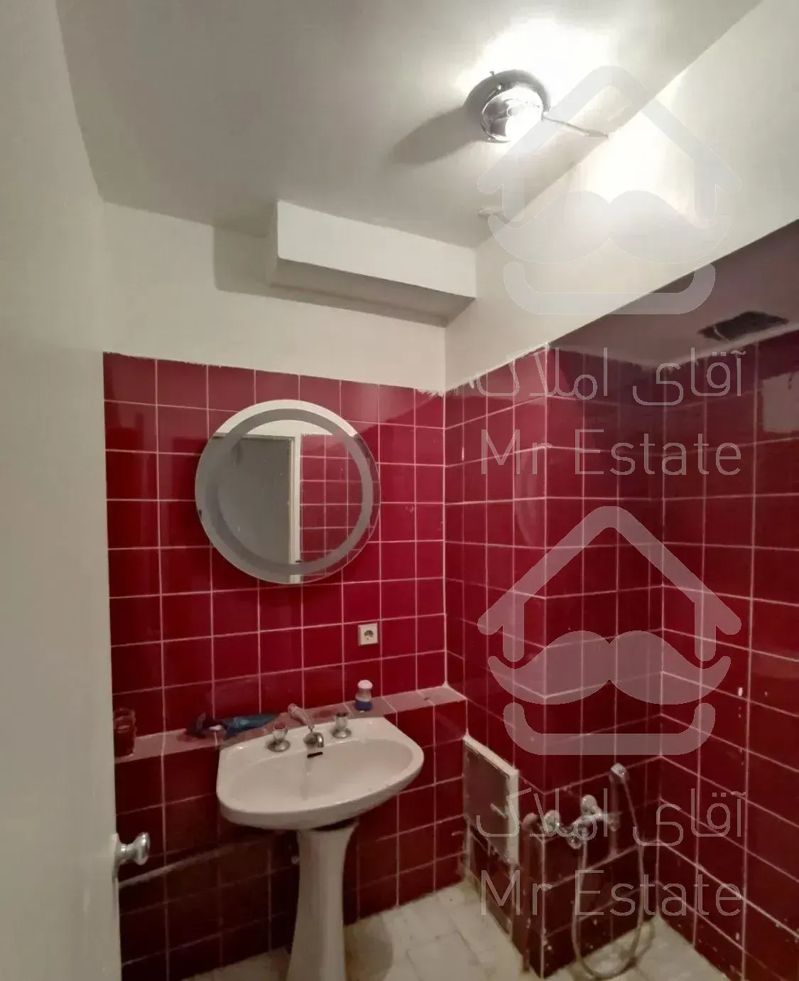 رهن و اجاره/3خوابه/141متری/با پارکینگ و انباری