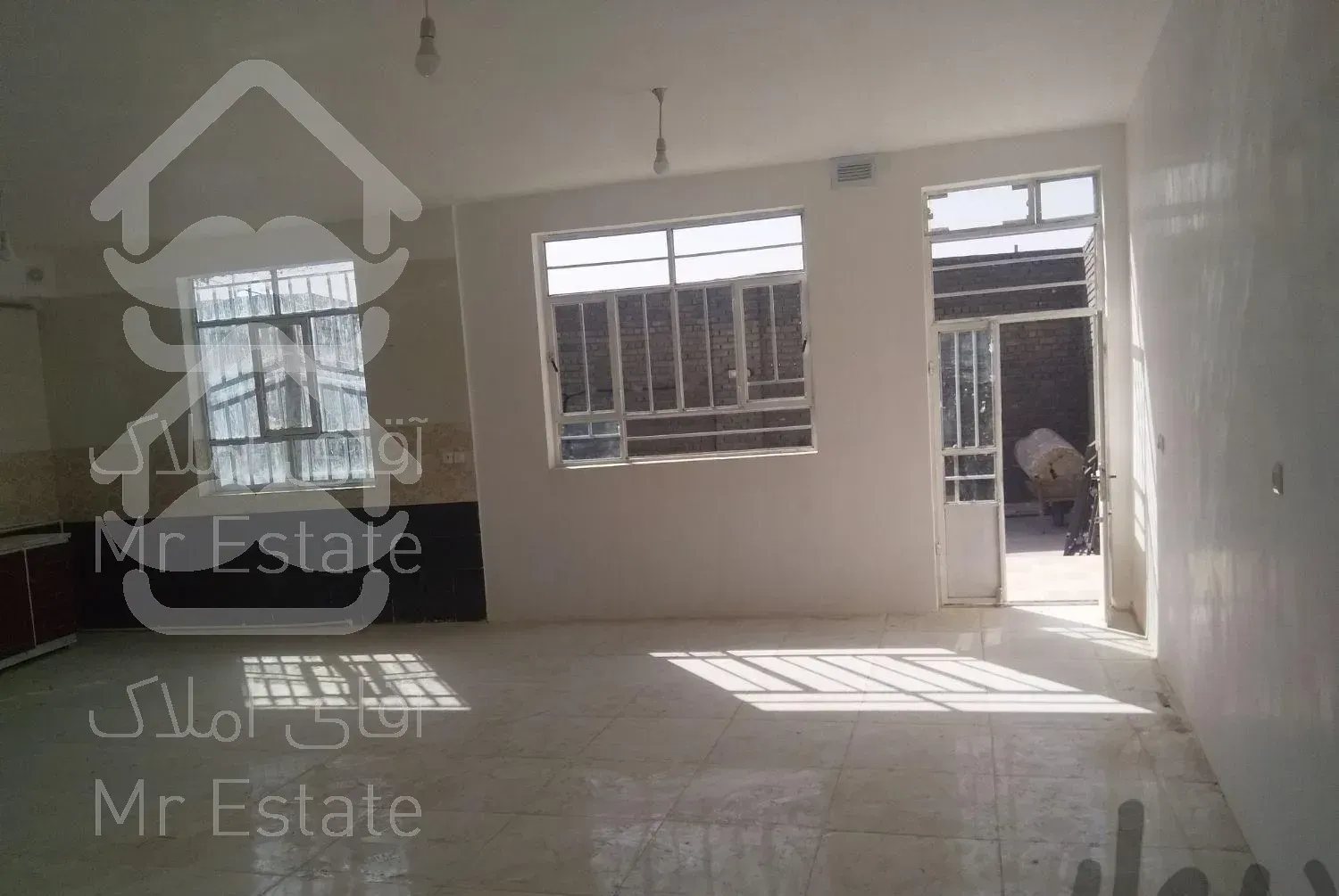 یک باب منزل ویلایی شمالی جنوبی