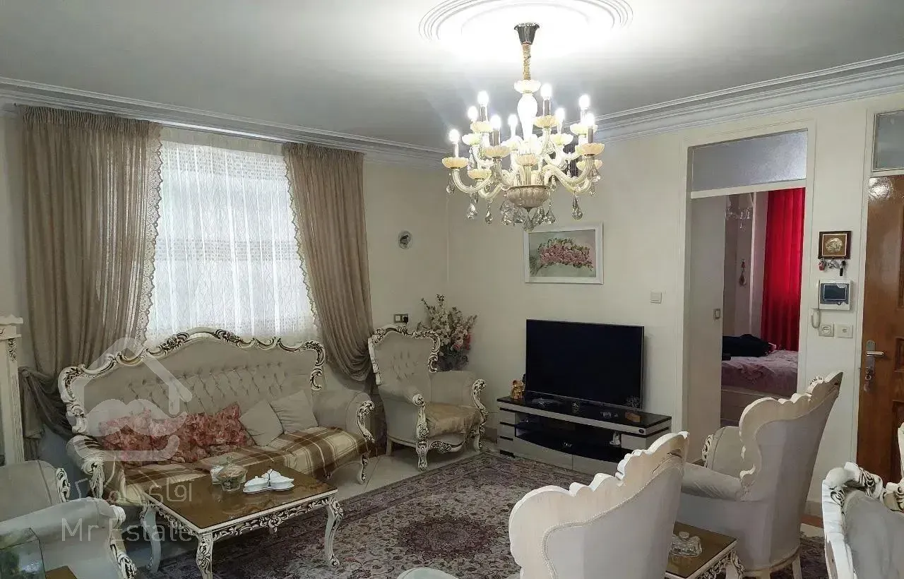 آپارتمان ۷۴ متری خوش‌ نقشه و پرنور / امیریه