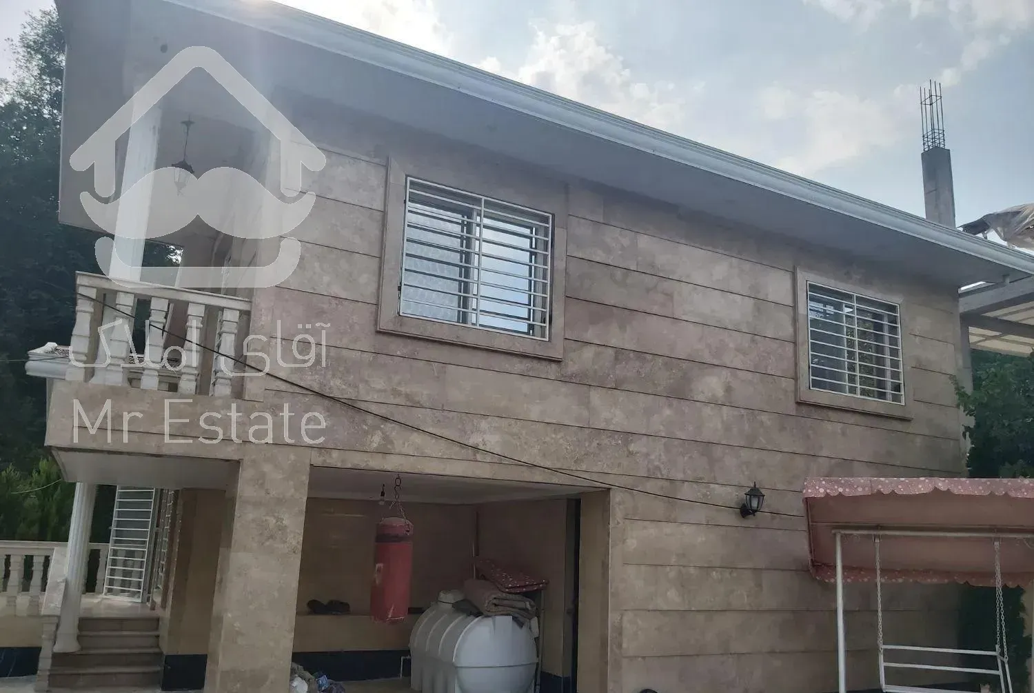 فروش ویلا جاده دوهزار،۳۴۰ متر زمین،۱۳۷ متر بنا