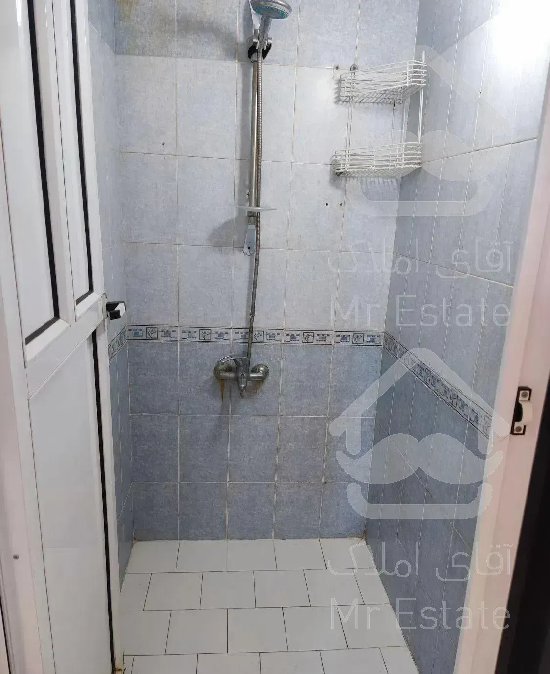 ۸۰ متری طبقه ۴ خیابان غفاری چالوس