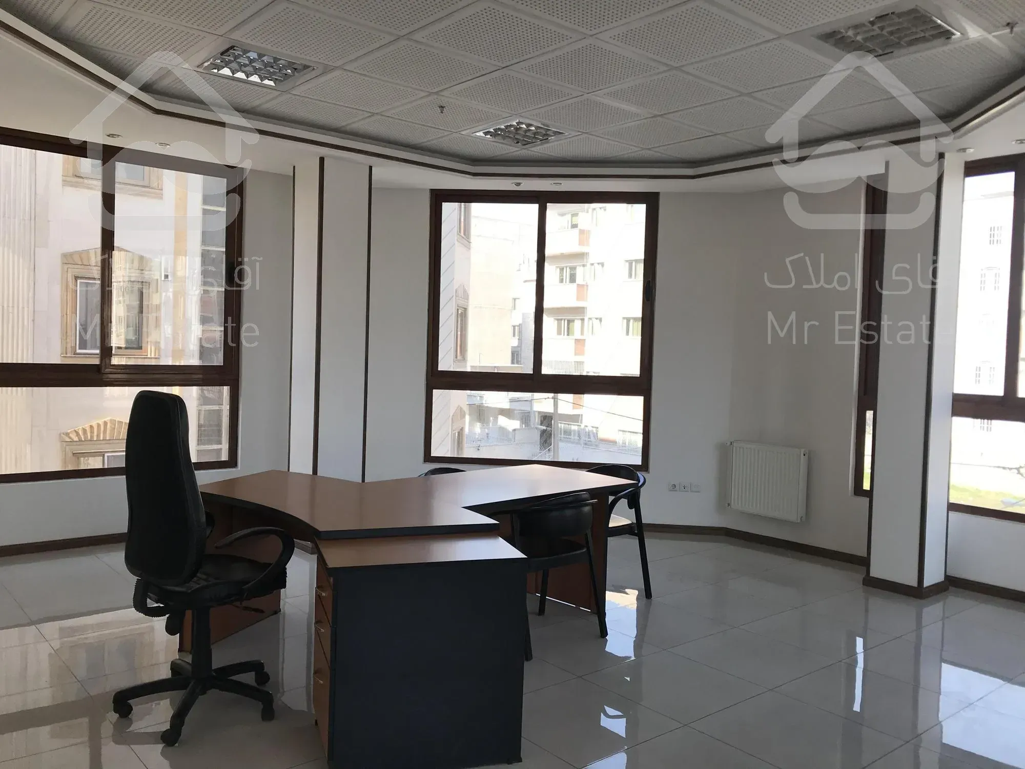 ۱۴۰ متر موقعیت اداری بَرِ ستاری