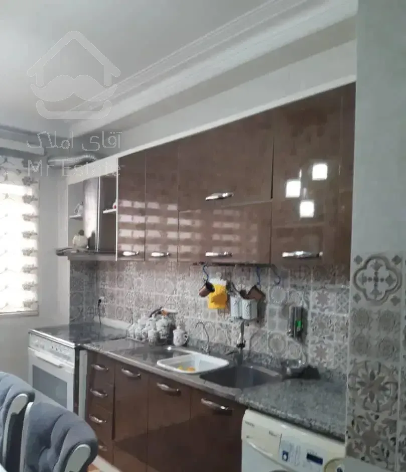 ۸۷متر/ دو واحدی طبقه اول خ بابل چمران