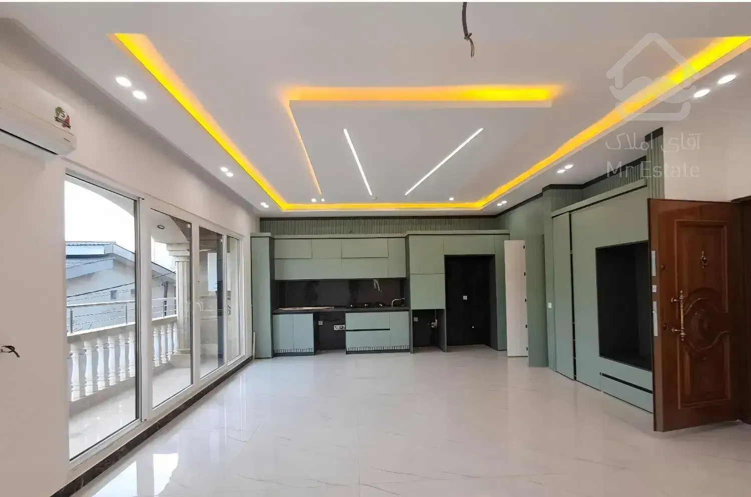 آپارتمان ۱۷۰ متری سه خوابه