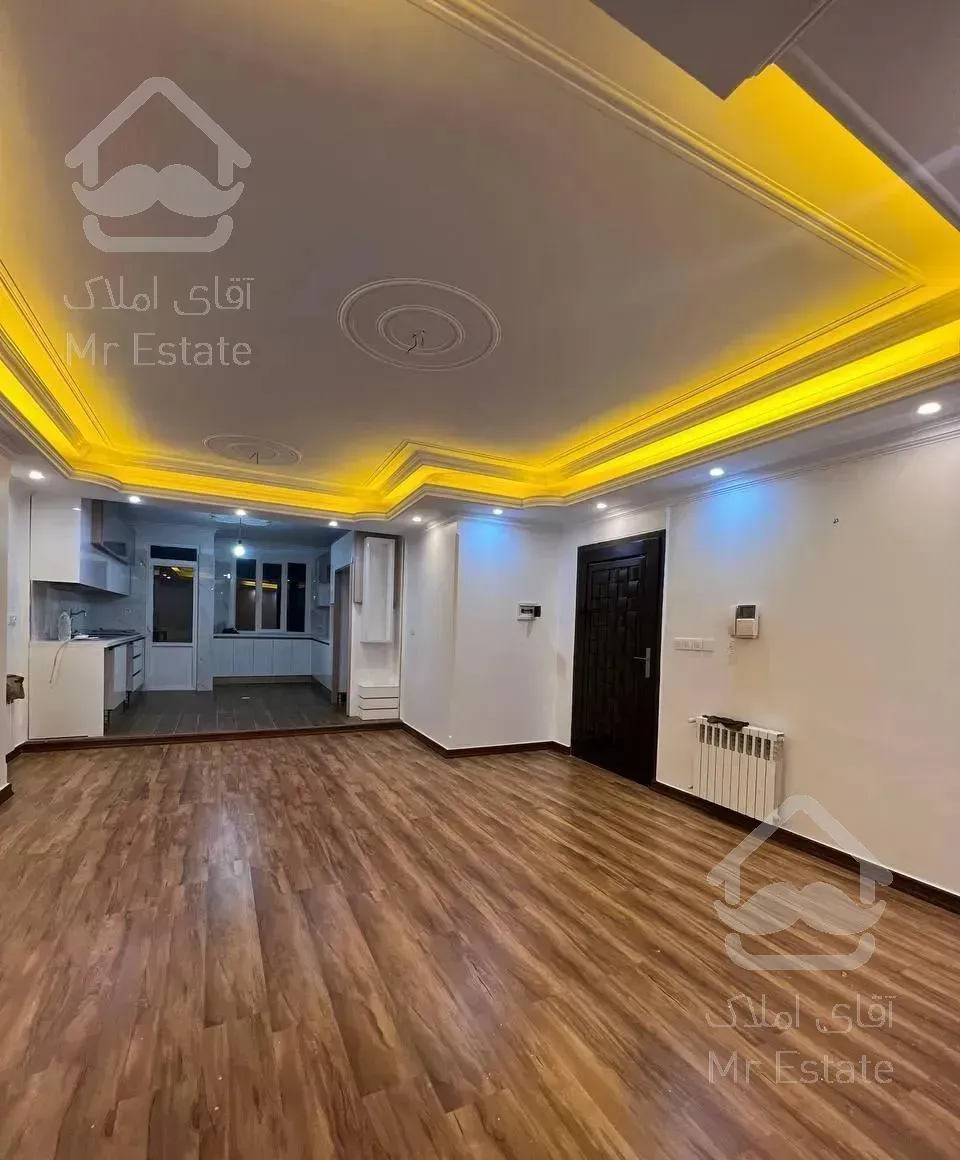 ۸۰متر ساختمان منطقه فول غرق نور