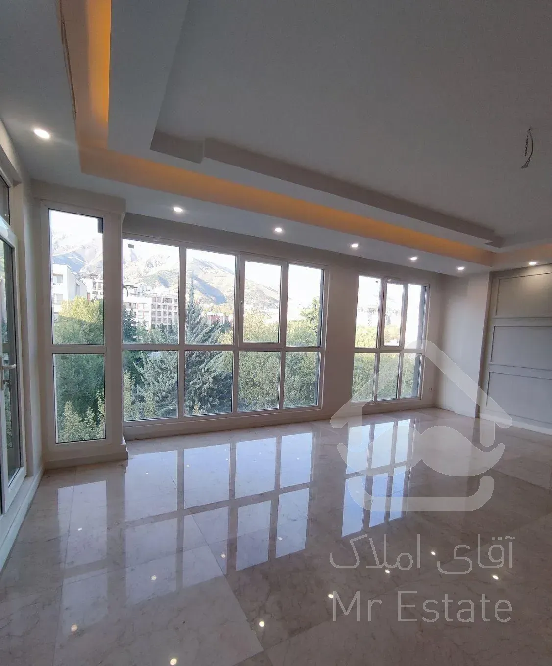 ۱۵۰متر مدرن کلید نخورده/اجودانیه/ویو ابدی/۴پارکینگ