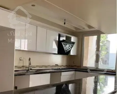 (آپارتمان ١٤٣متر دربند(نوساز