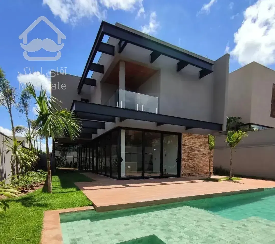 مدرن استخردار سندار