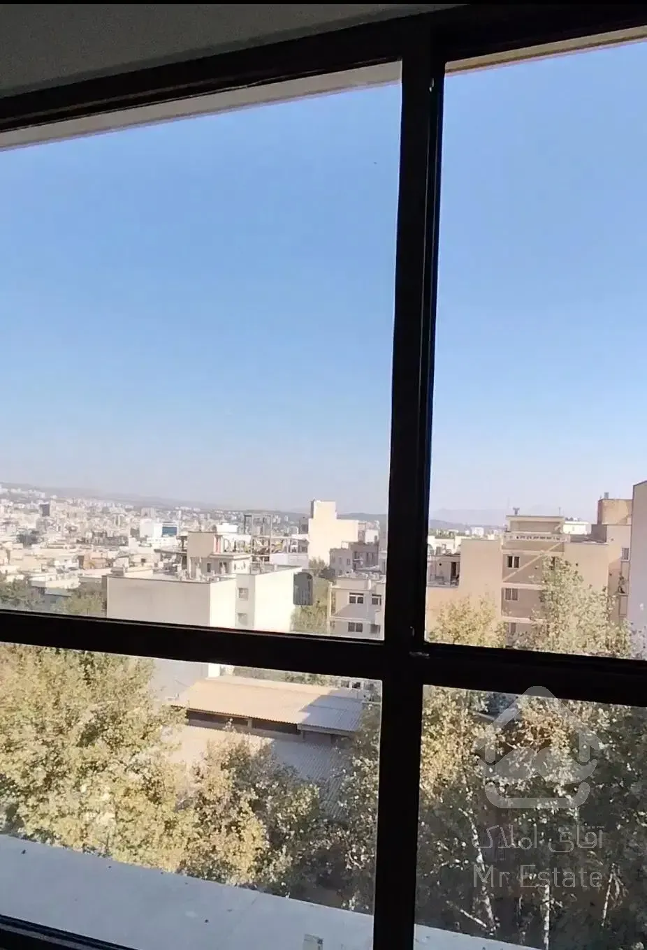 قیطریه ۱۸۰متر ۳خواب طبقه۳