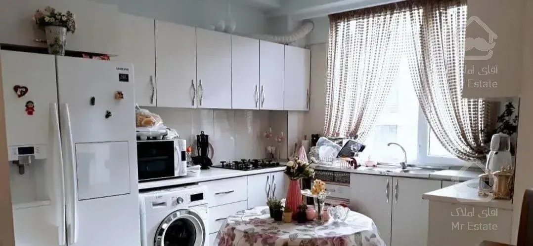 ۹۰ متر دو خواب ایرانشهر  حوالی پارک هنرمندان